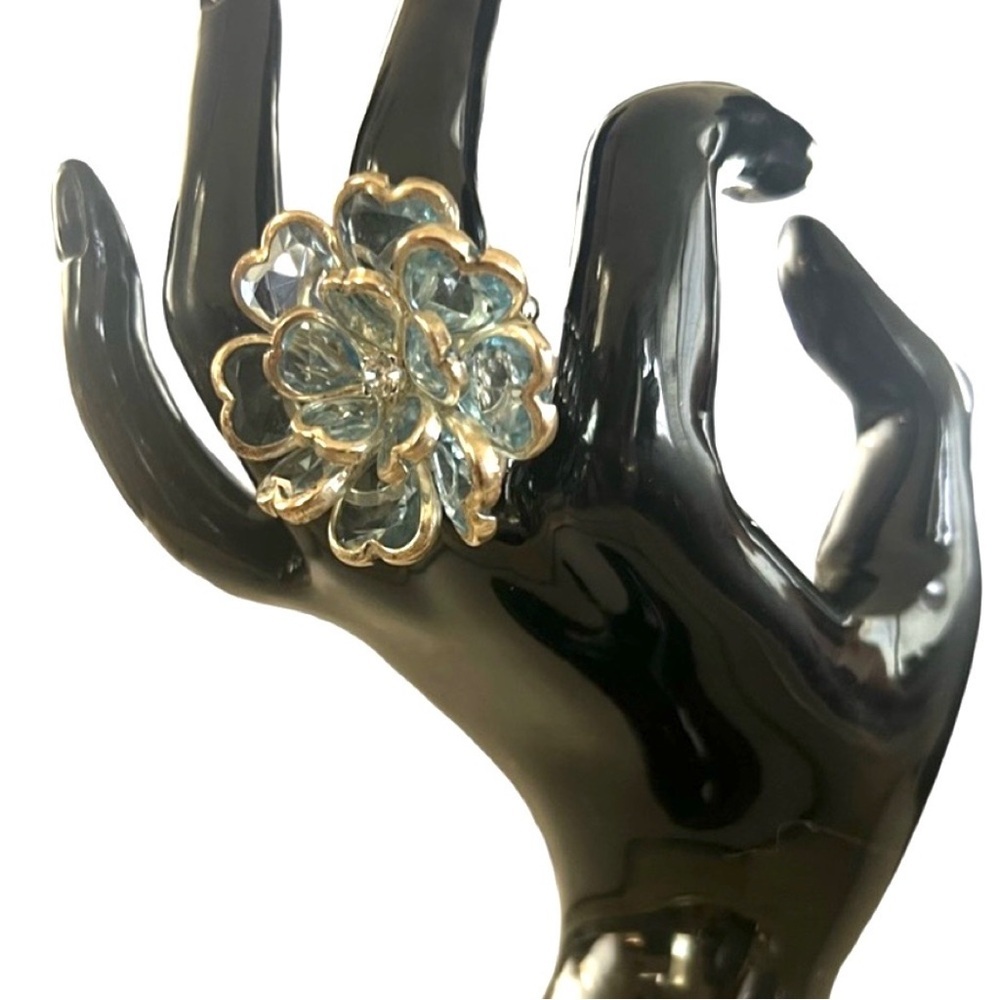 Flower Shaped Cocktail Ring
